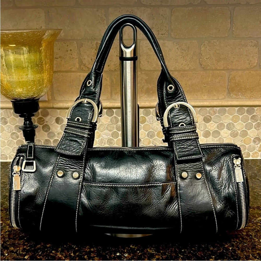 Perlina Black Leather Buckle Purse